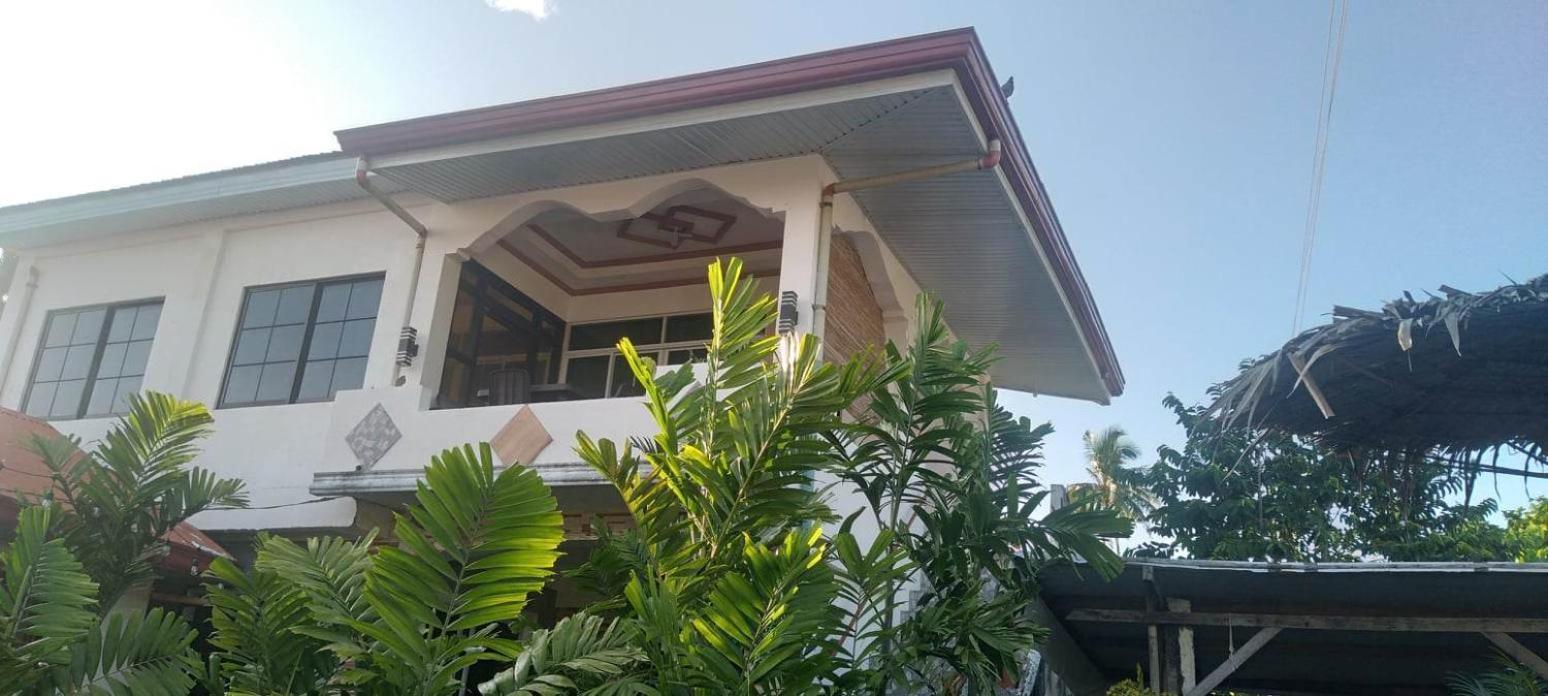 Zia Homestay Burgos  Exterior photo