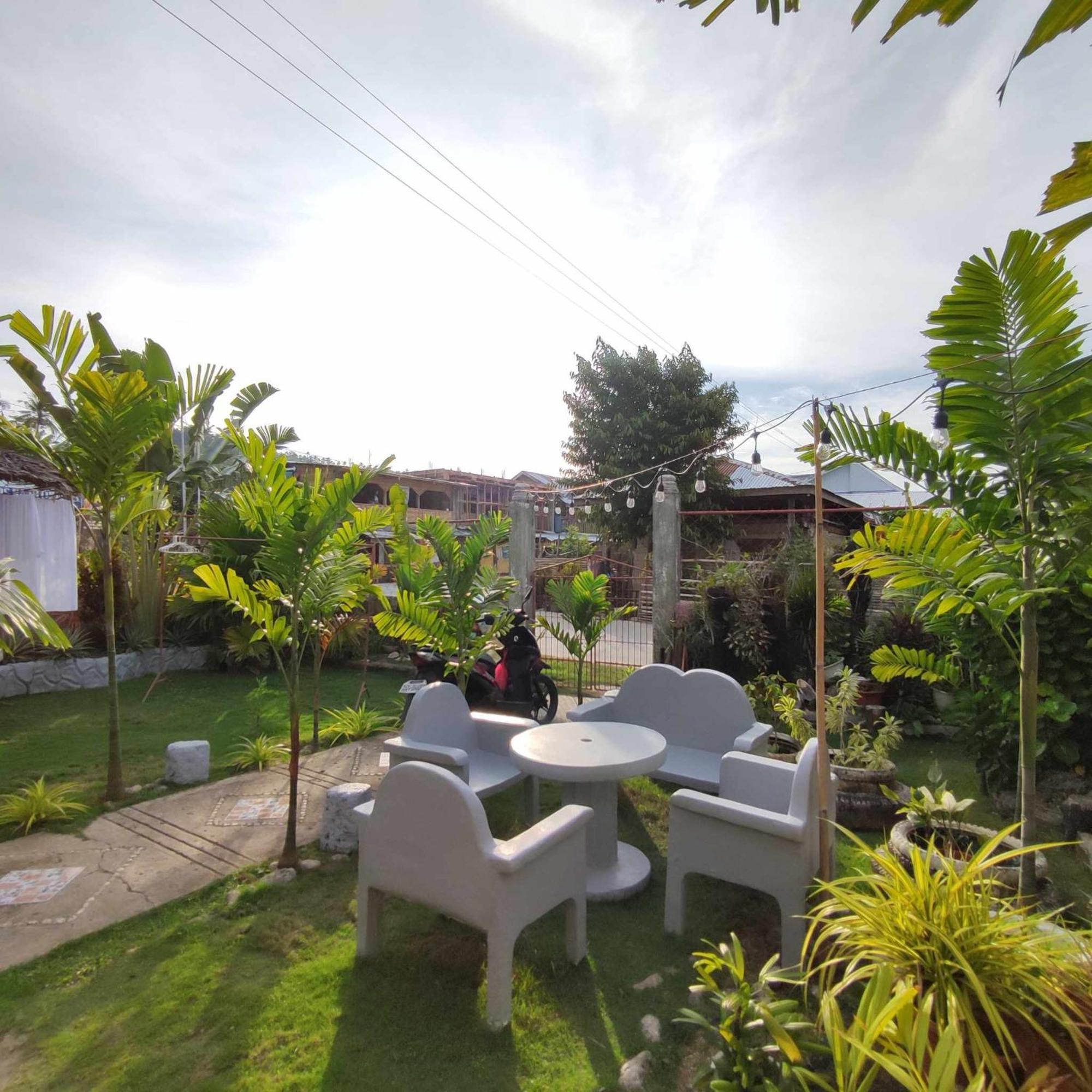 Zia Homestay Burgos  Exterior photo