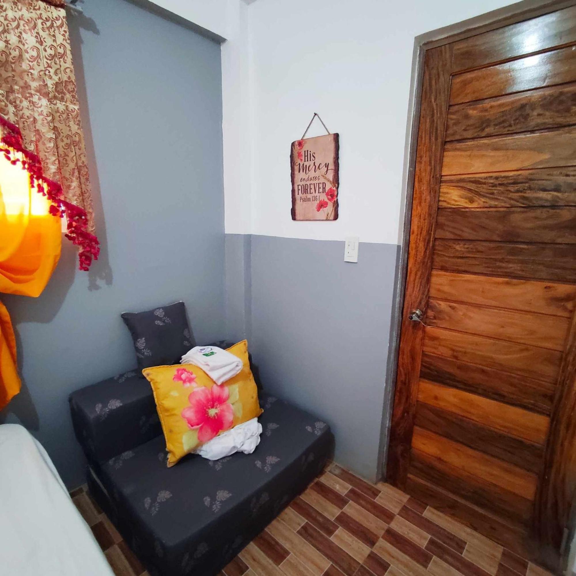 Zia Homestay Burgos  Exterior photo