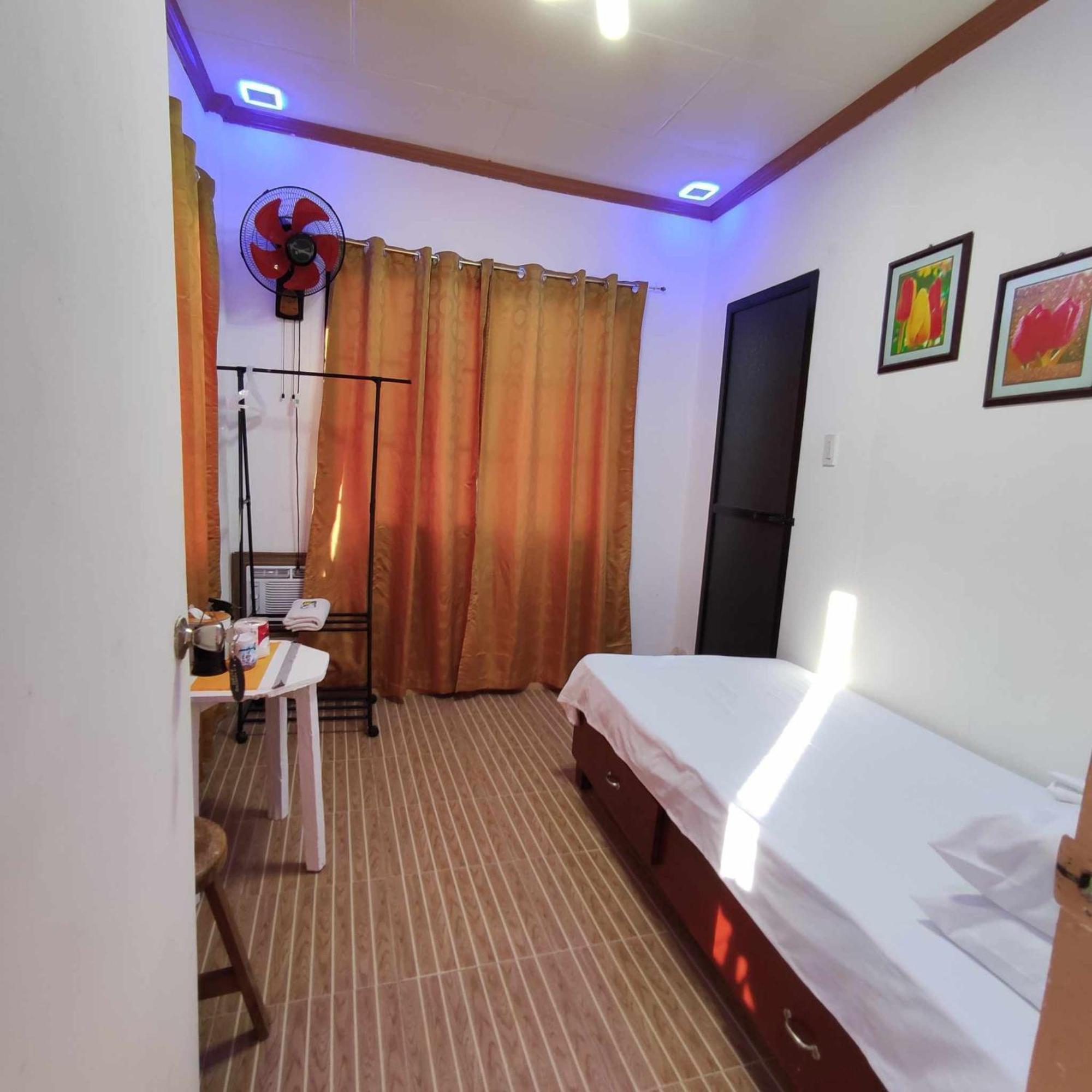 Zia Homestay Burgos  Exterior photo